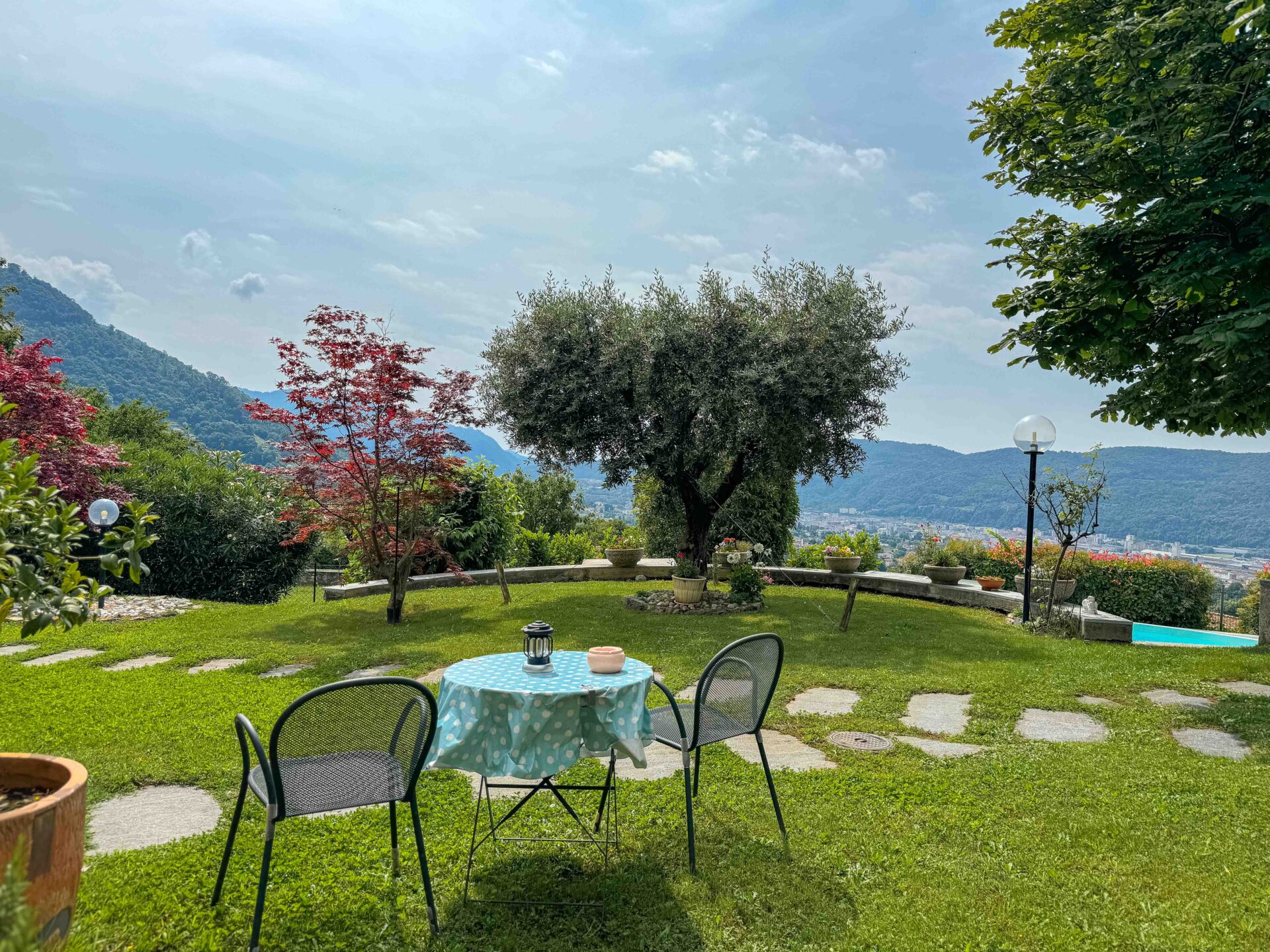 Splendida villa con grande giardino e piscina in vendita a Castel San Pietro