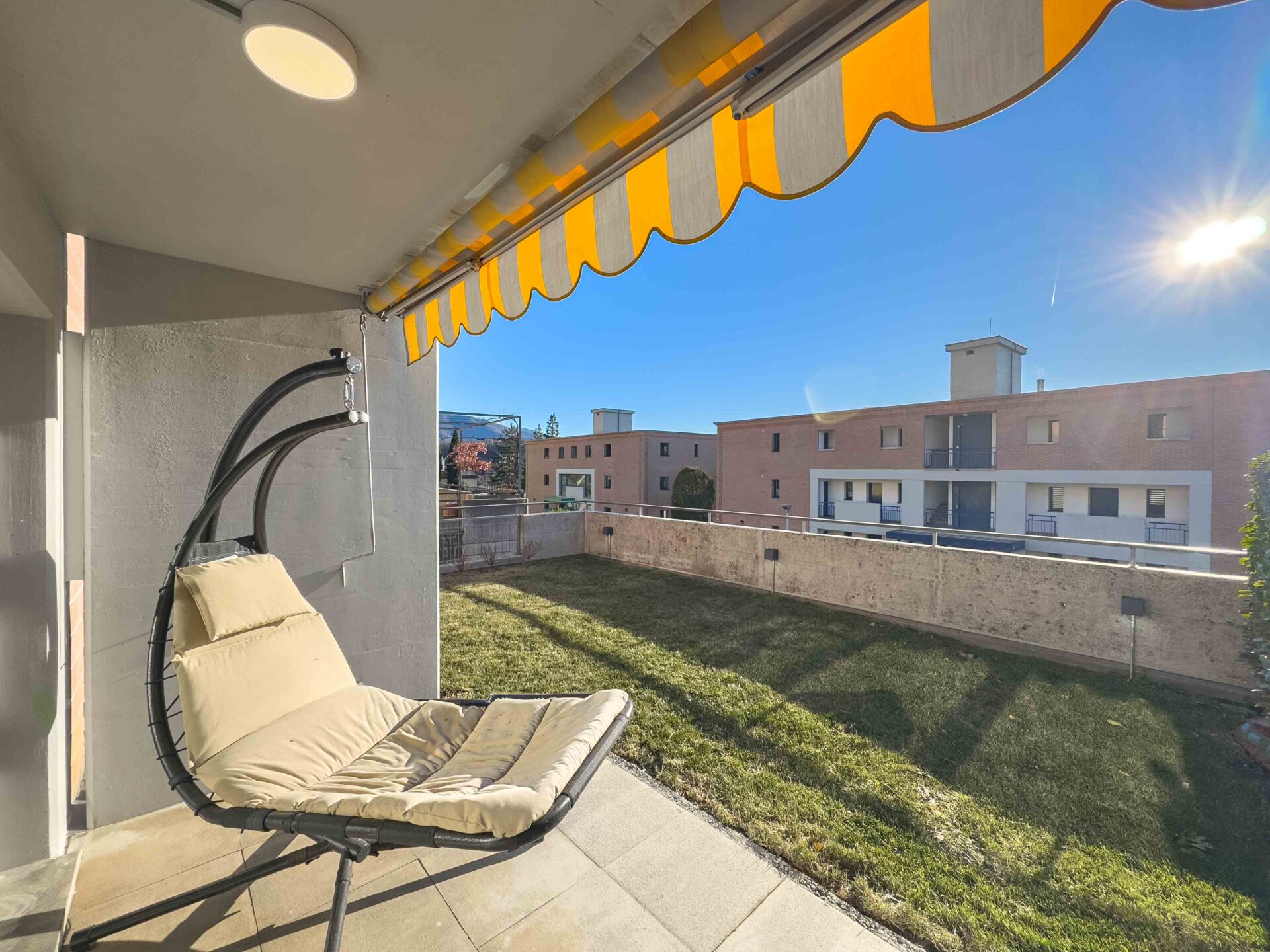 Doppelhaushälfte mit Garten in Arzo zu verkaufen Doppelhaushälfte mit Garten in Arzo zu verkaufen