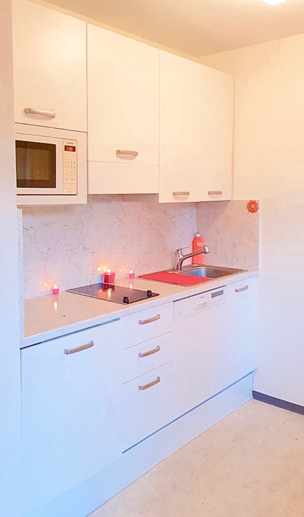 Spacious studio apartment for sale in Lugano residence with condominium pool