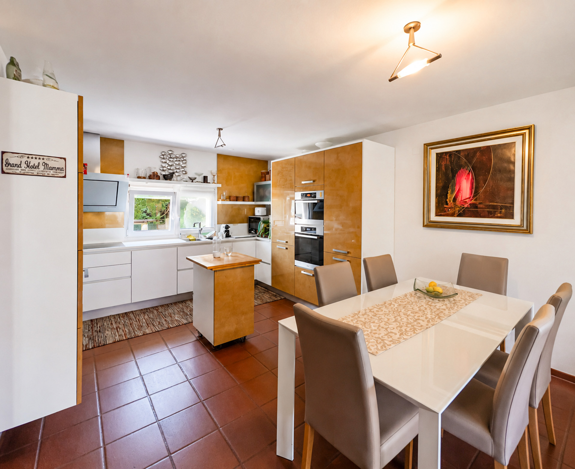 Villetta a schiera di testa con vista aperta in vendita a Vezia Villetta a schiera di testa con vista aperta in vendita a Vezia