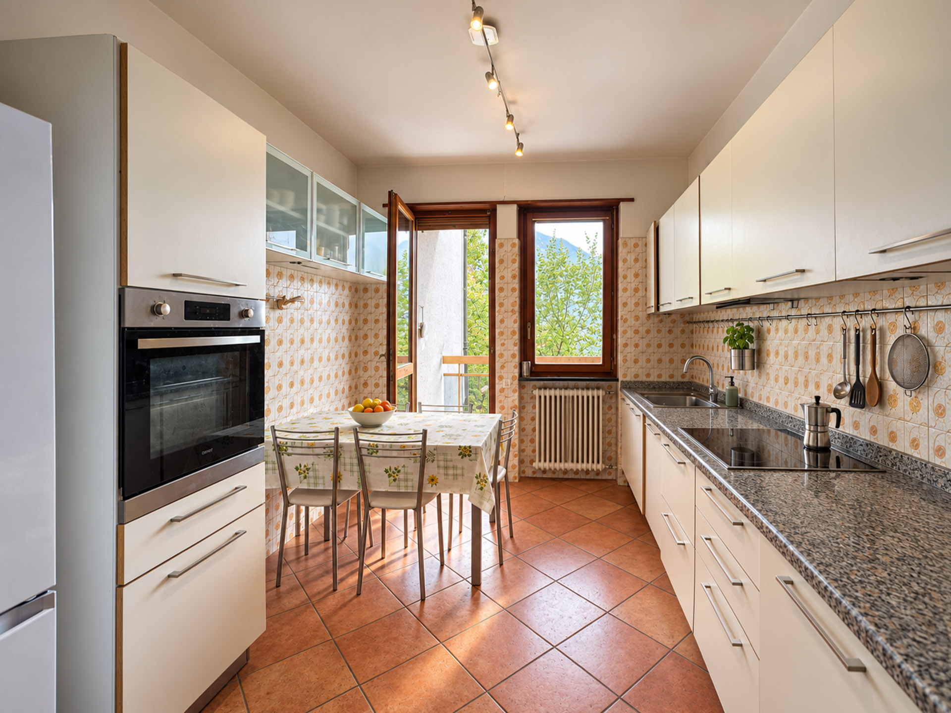 Appartamento duplex vista lago in vendita a Campione d’Italia Appartamento duplex vista lago in vendita a Campione d’Italia