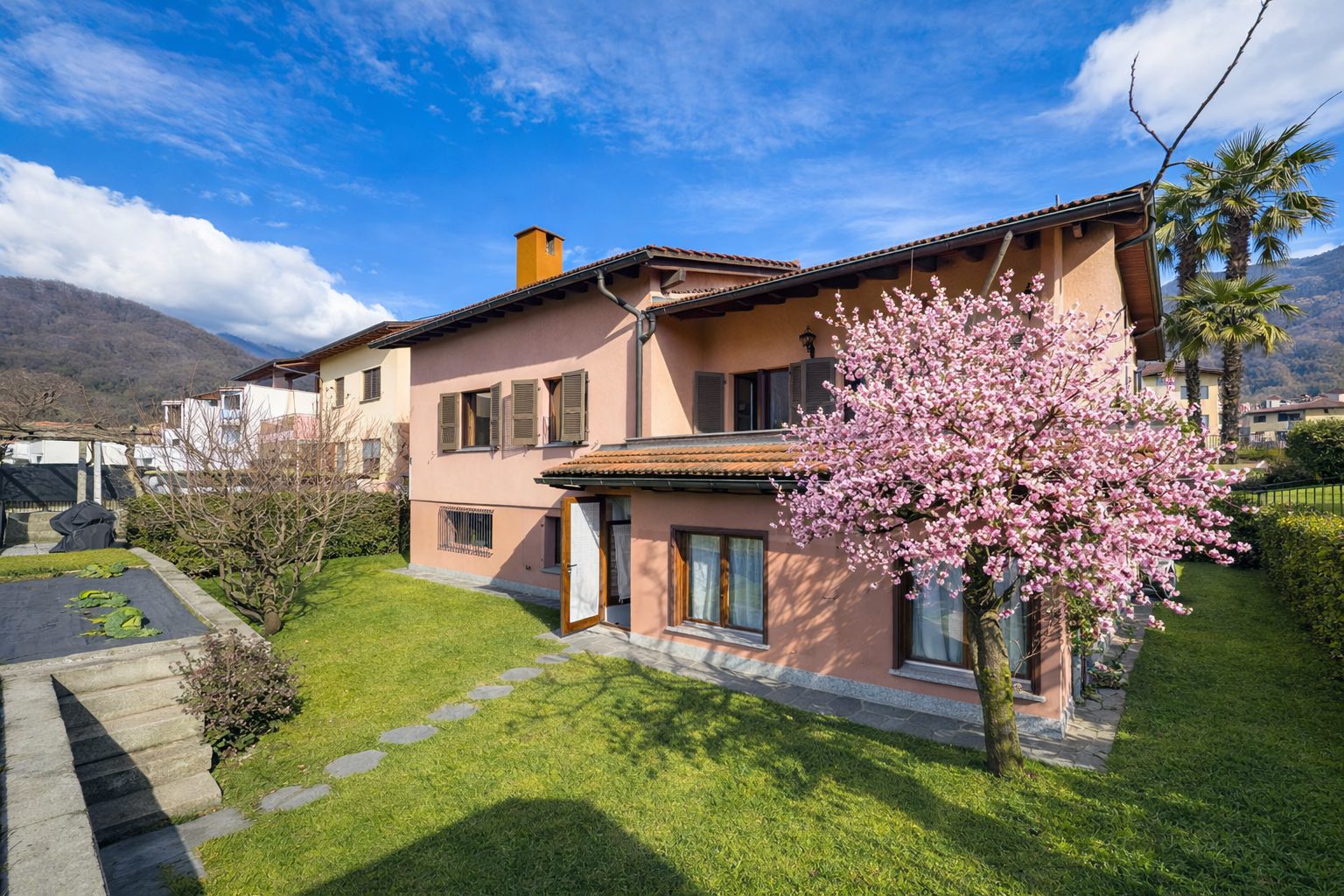 Haus mit Garten zu verkaufen in Taverne