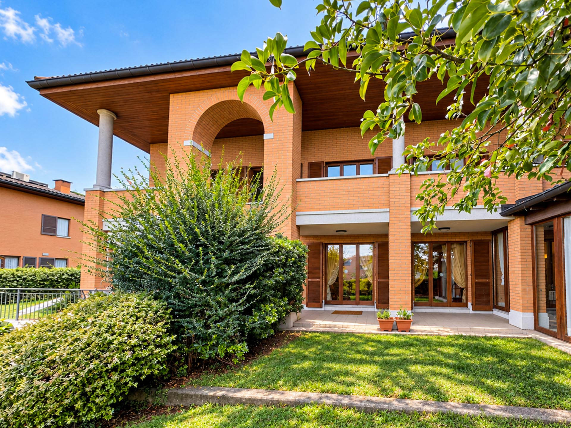 Villa con ampio giardino in vendita a Vacallo