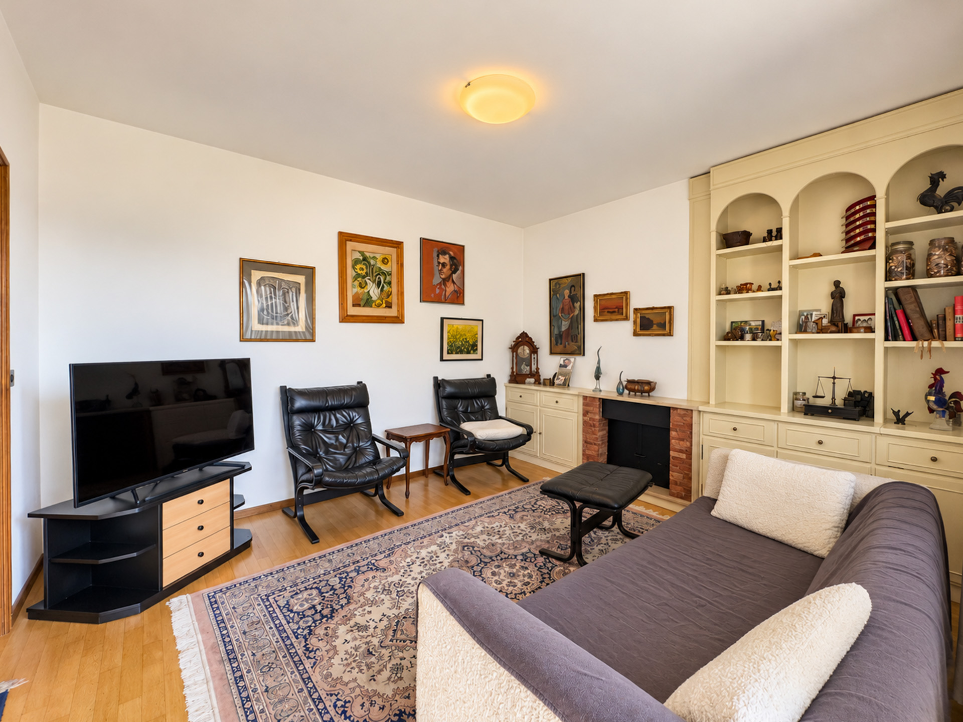 Casa con ampio giardino in vendita a Mendrisio