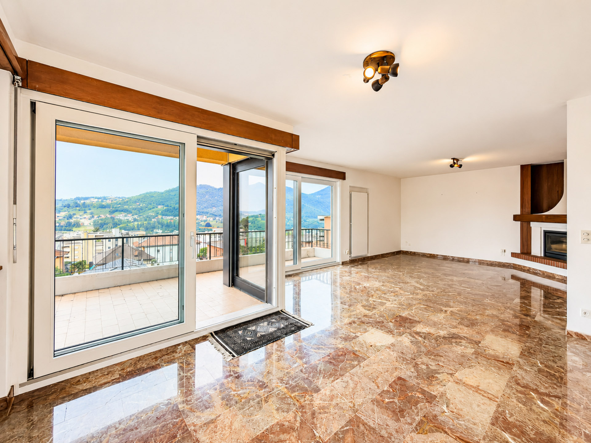 Casa con giardino in vendita a Mendrisio