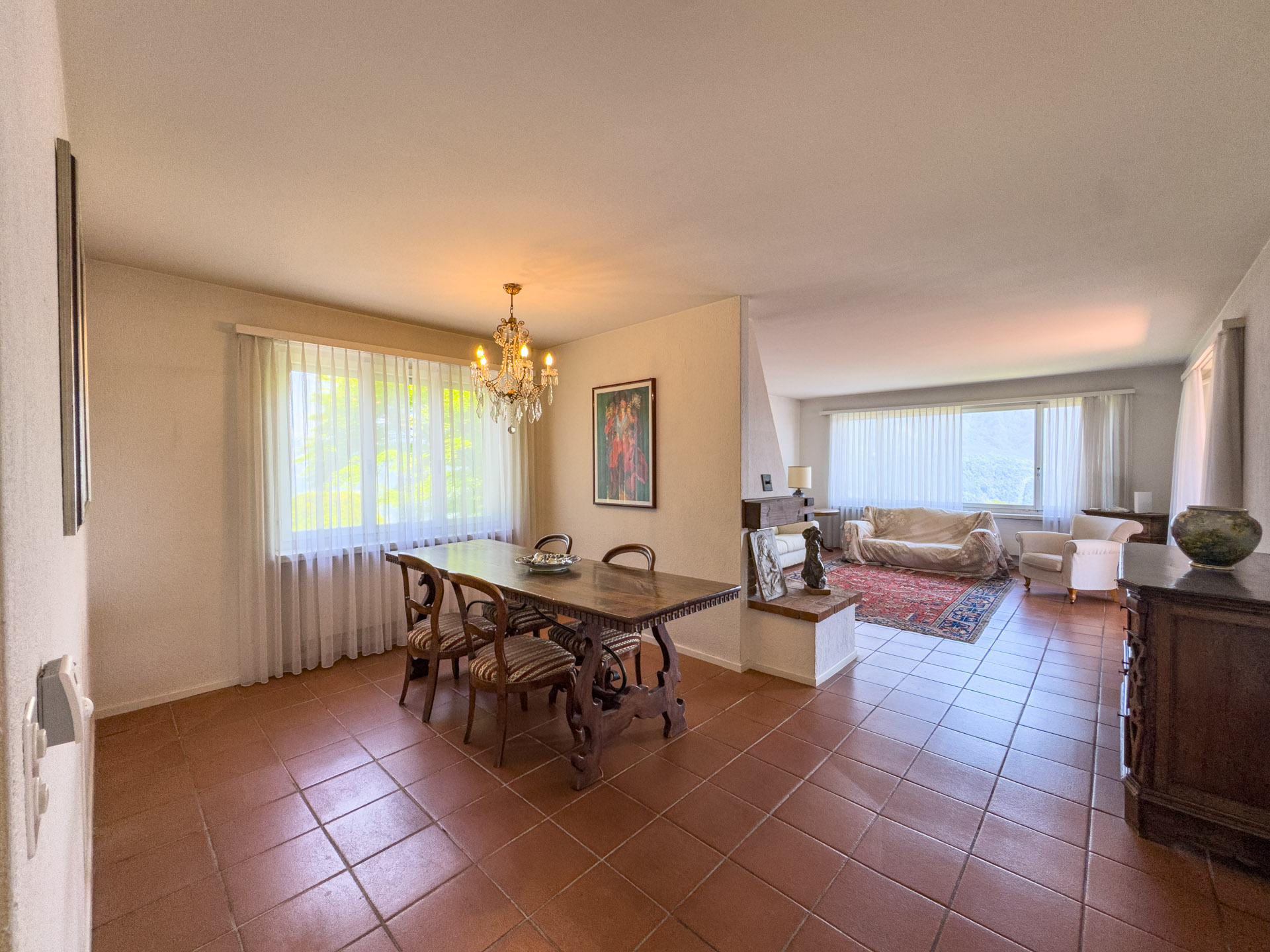 Villa con giardino e vista aperta sul golfo di Lugano in vendita a Carona