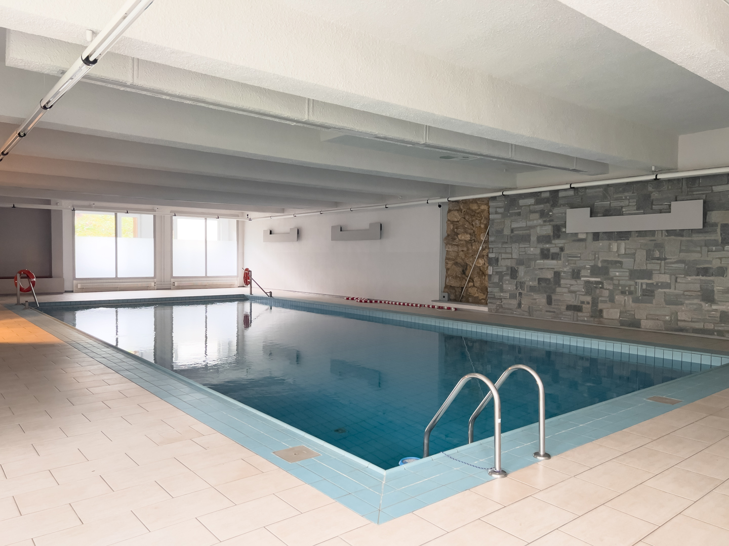 Appartamento 4.5 locali in vendita a Paradiso in residenza con piscina condominiale