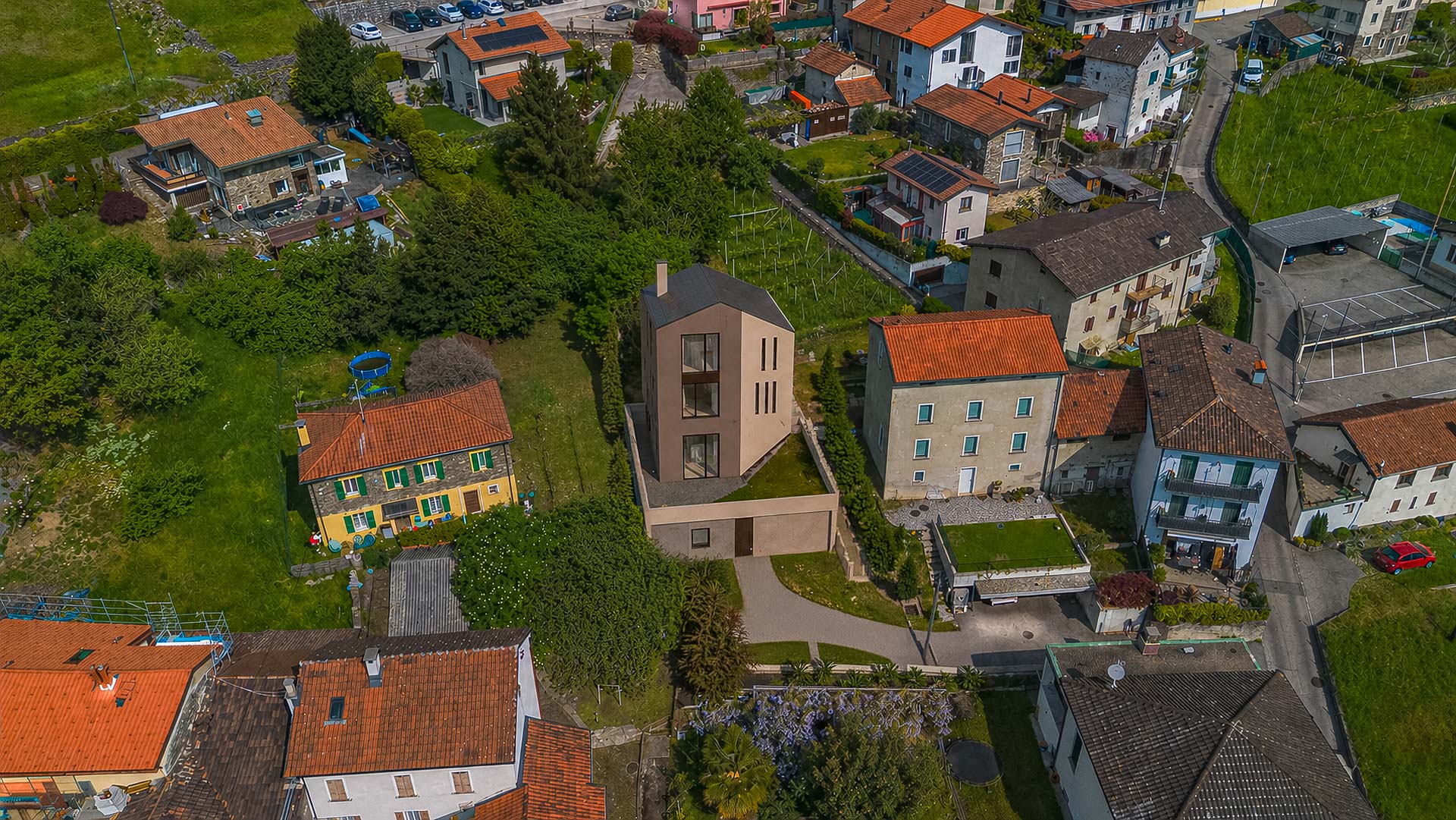 Building land with approved license for sale in Mezzovico Building land with approved license for sale in Mezzovico