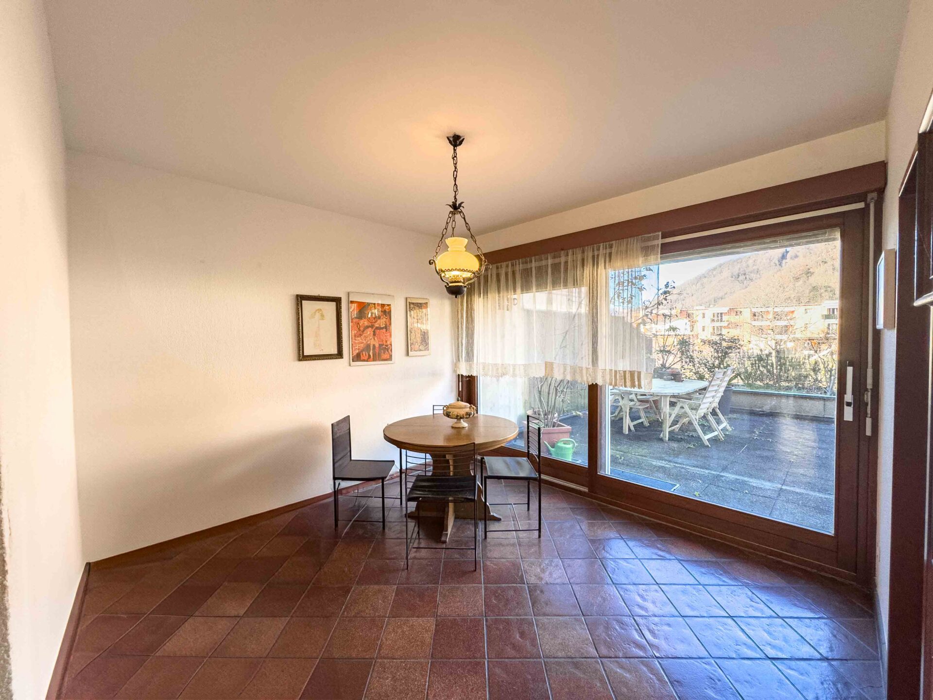 Doppelhaushälfte mit Garten zu verkaufen in Melano Doppelhaushälfte mit Garten zu verkaufen in Melano