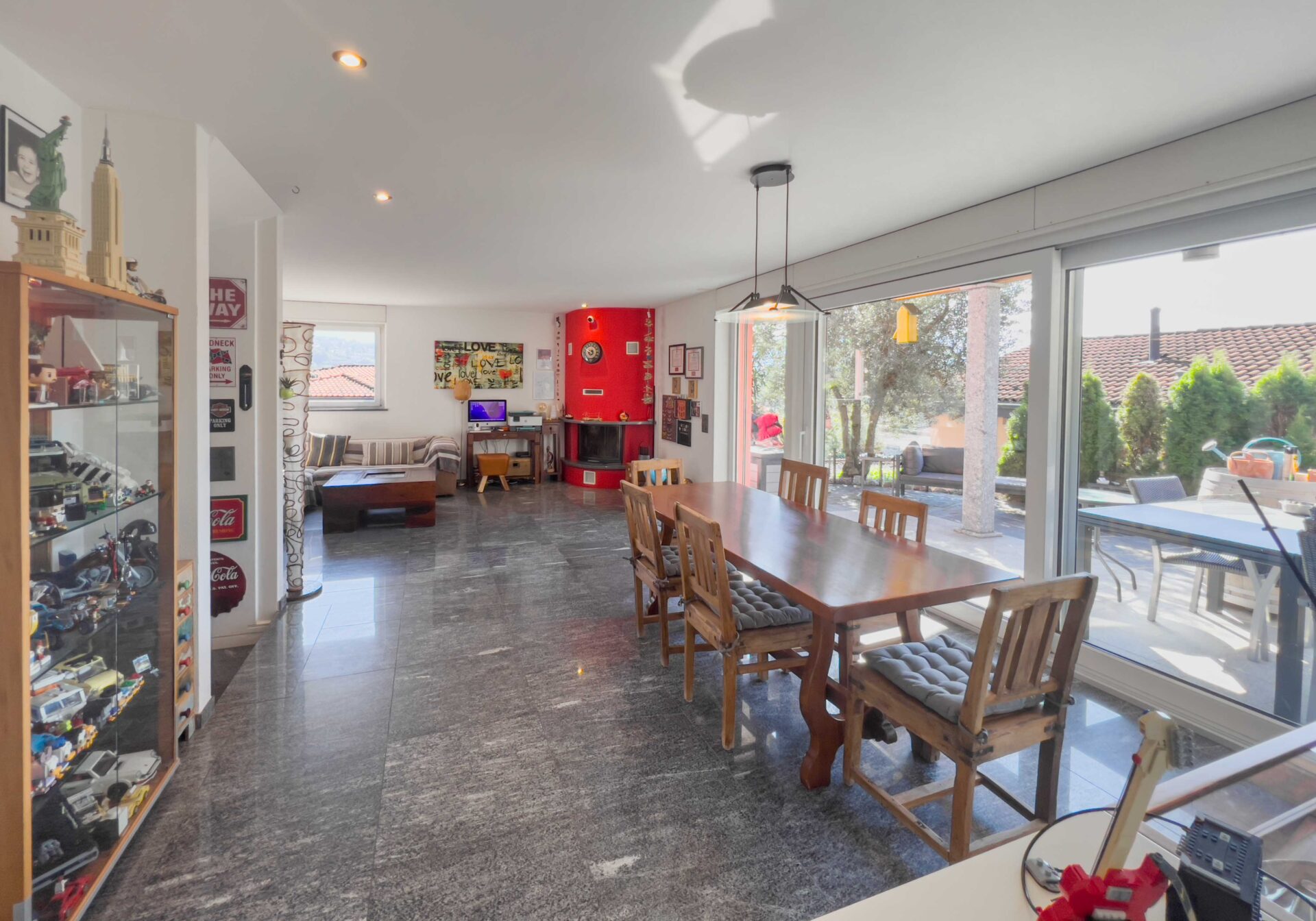 Freistehendes Haus mit Garten in der Gegend von Lugano zu verkaufen