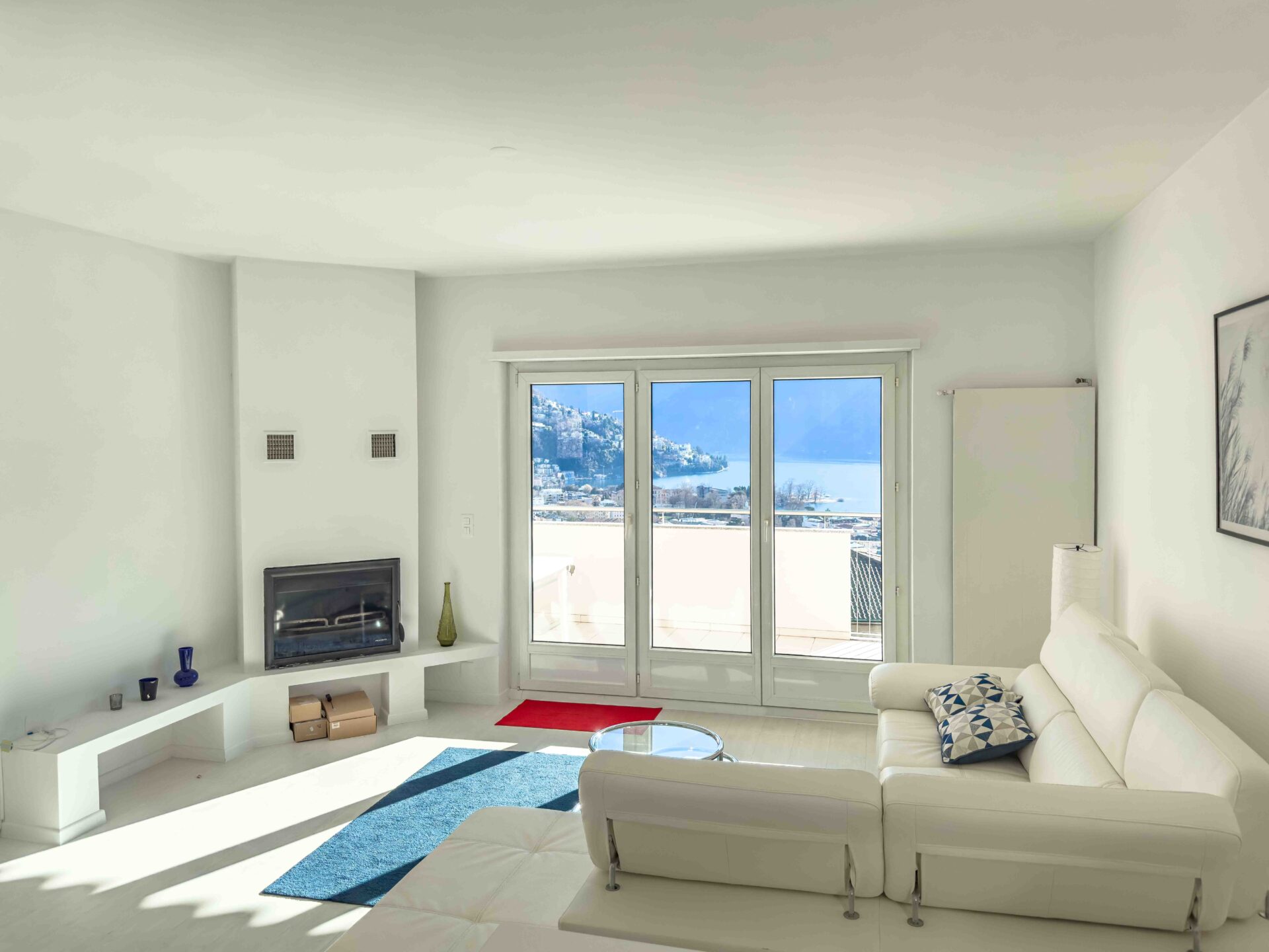 3.5-room lake view penthouse for sale in Lugano central area