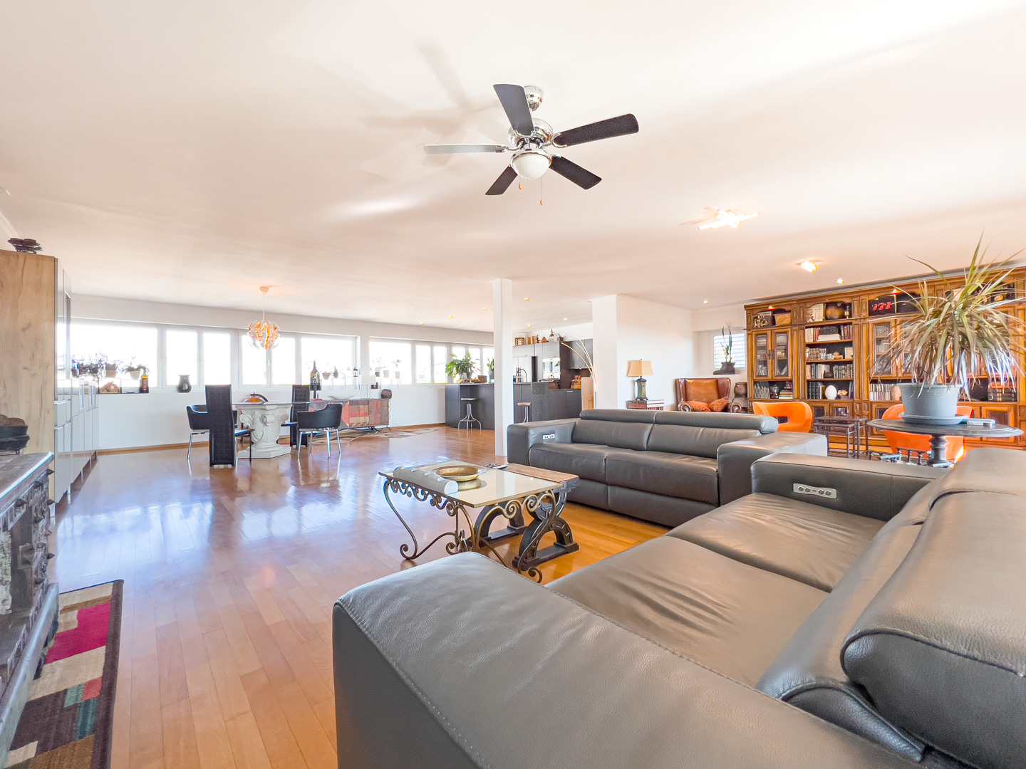 Spacious penthouse with a terrace for sale in Agno