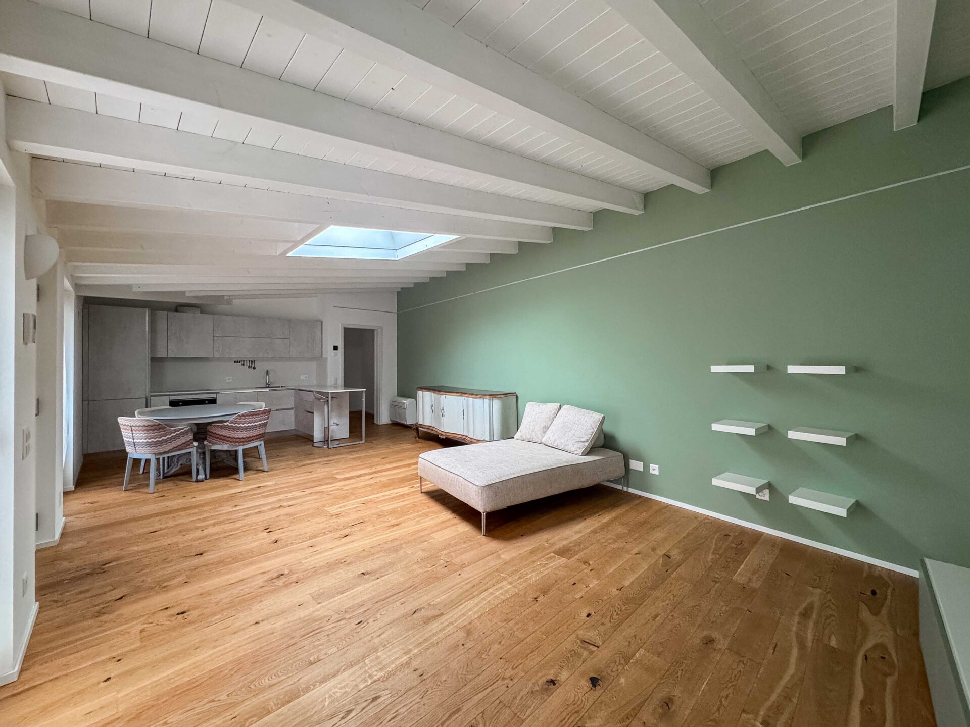 Appartamento 2.5 locali completamente rinnovato in vendita a Chiasso