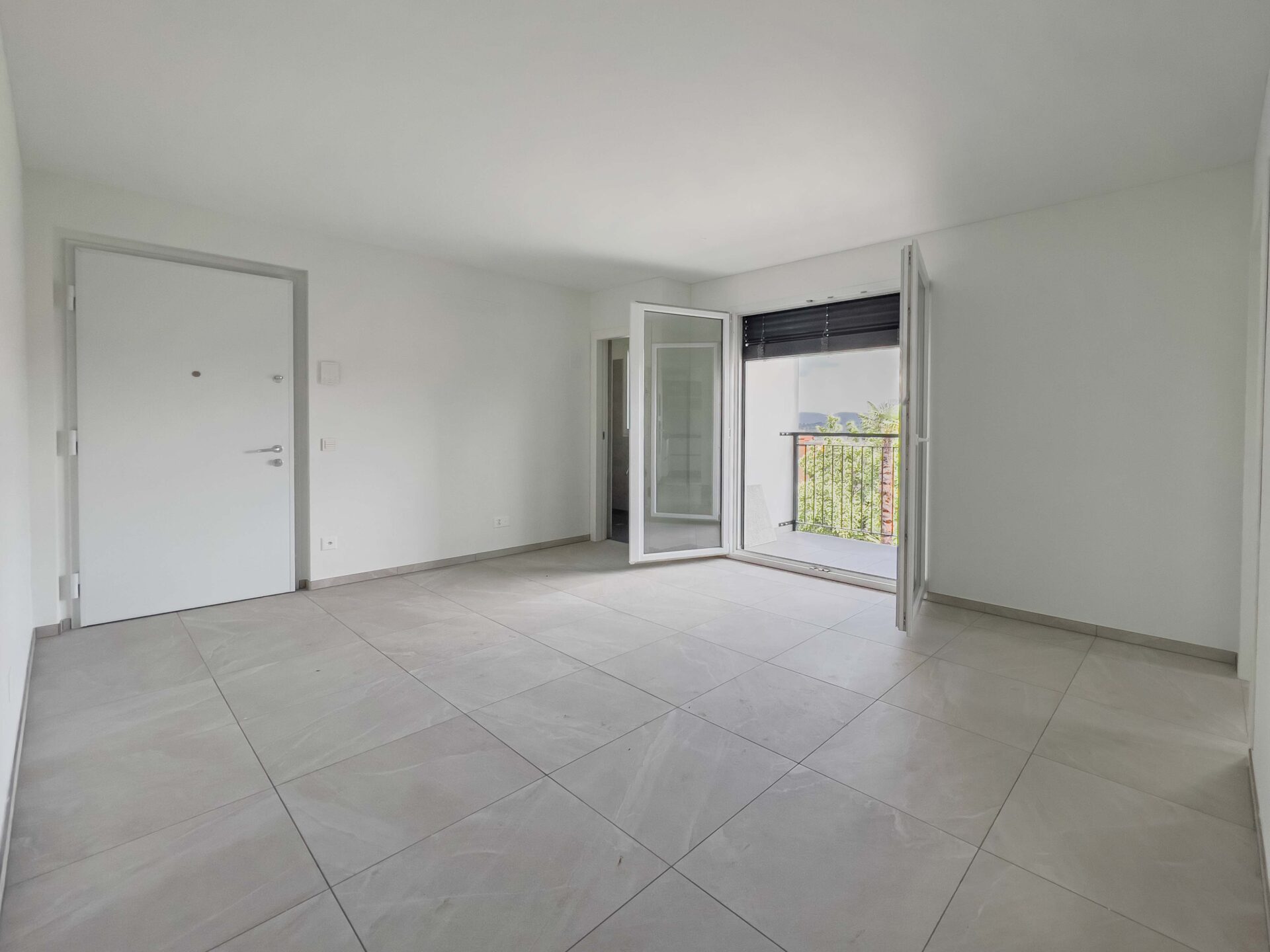 Newly built apartments for investment property in Stabio