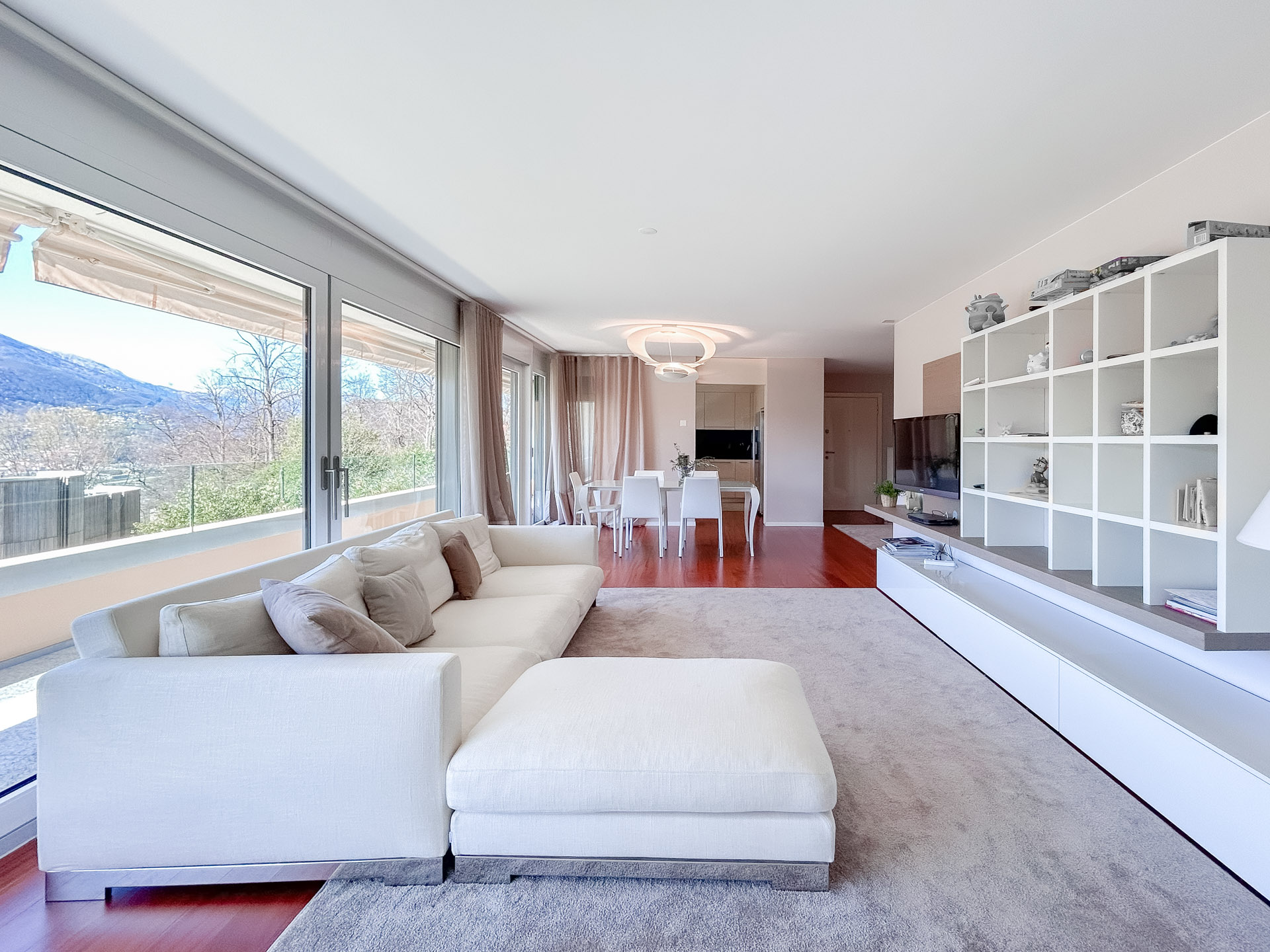 Geräumige Neubauwohnung zum Verkauf in Montagnola in dem grünen Weiler Arasio