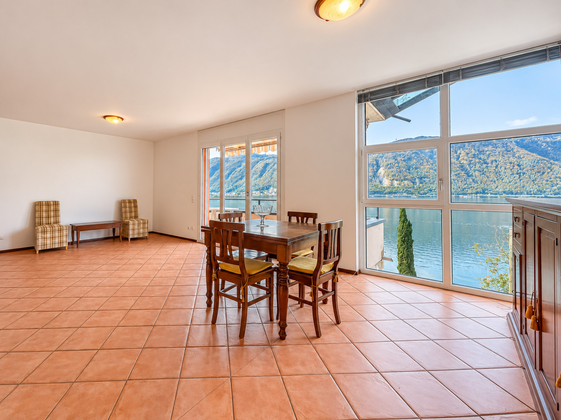 Appartamento 4.5 locali vista lago in vendita a Bissone