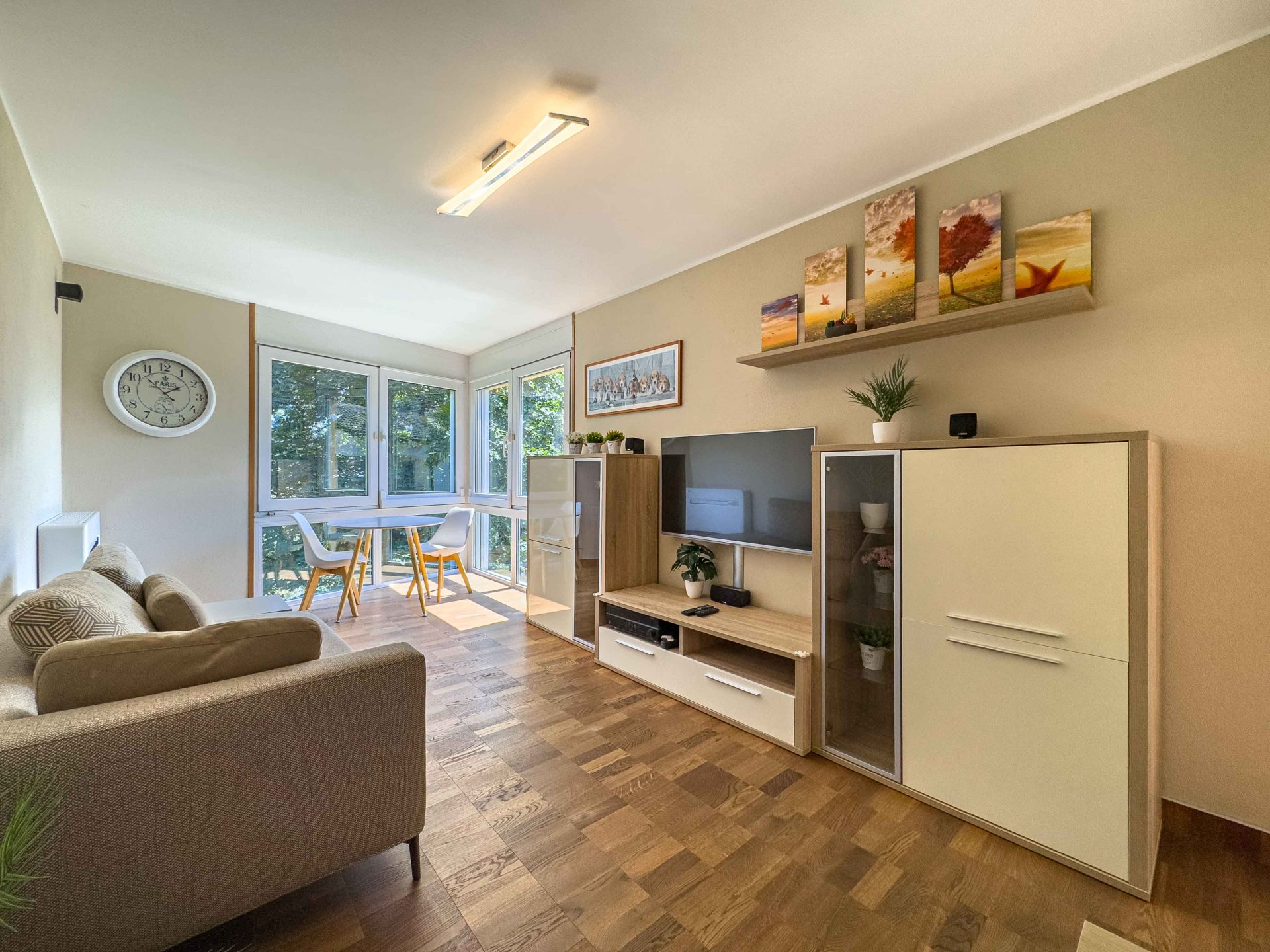 Haus am See in Caslano mit privatem Bootssteg zu verkaufen Haus am See in Caslano mit privatem Bootssteg zu verkaufen