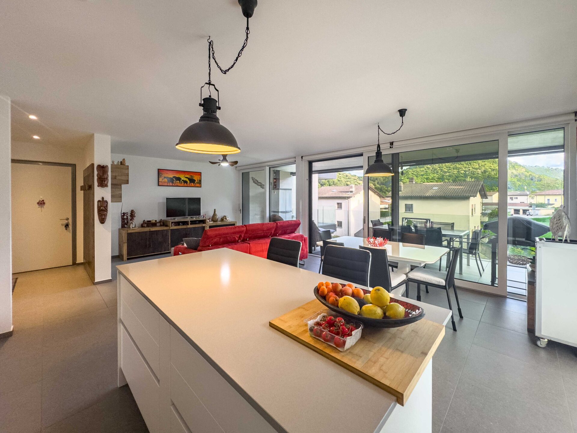 Modern 3.5-room apartment for sale in Taverne