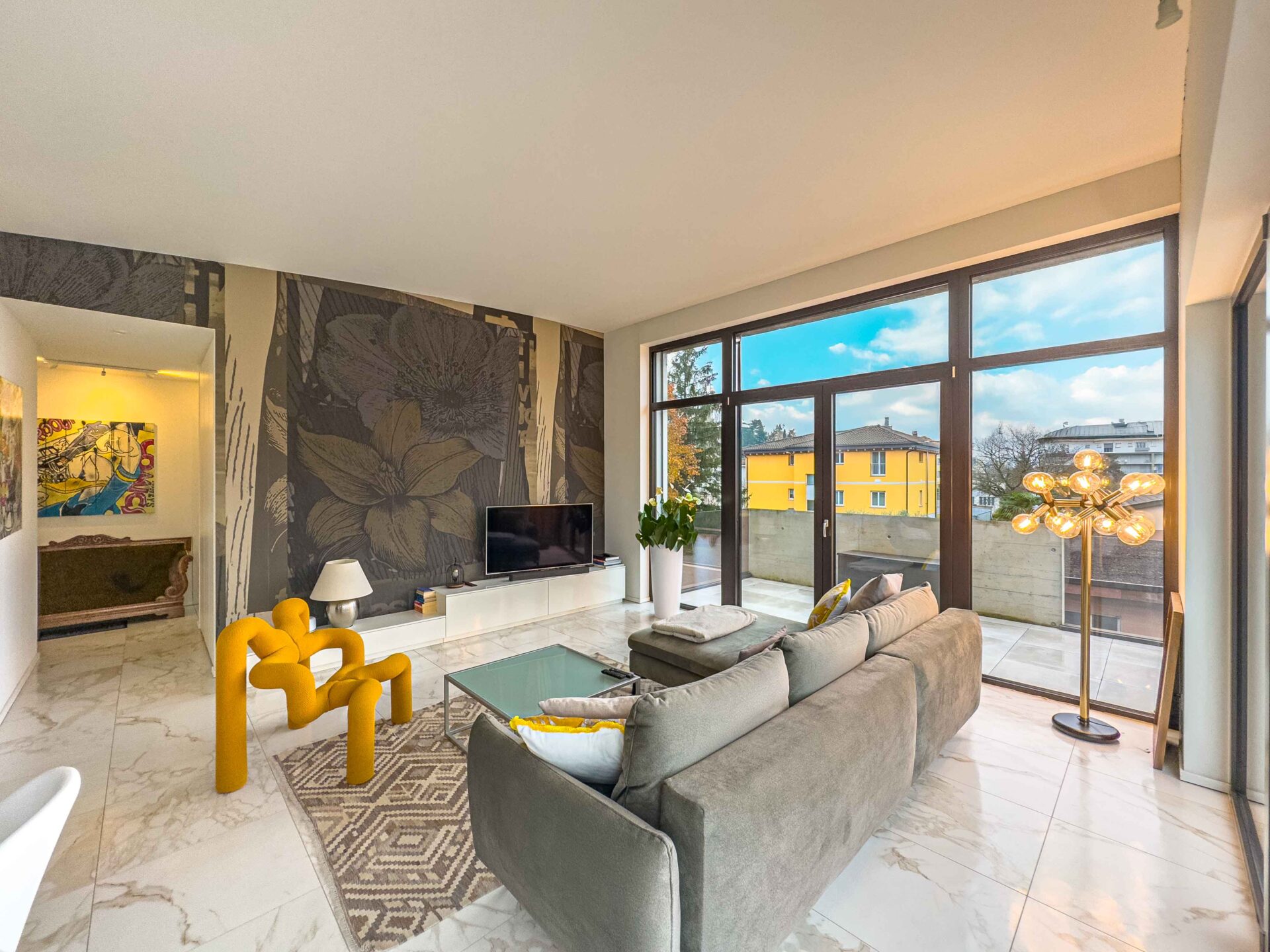 Dachgeschosswohnung in Mendrisio in einem Gebäude mit nur 3 Einheiten zu verkaufen