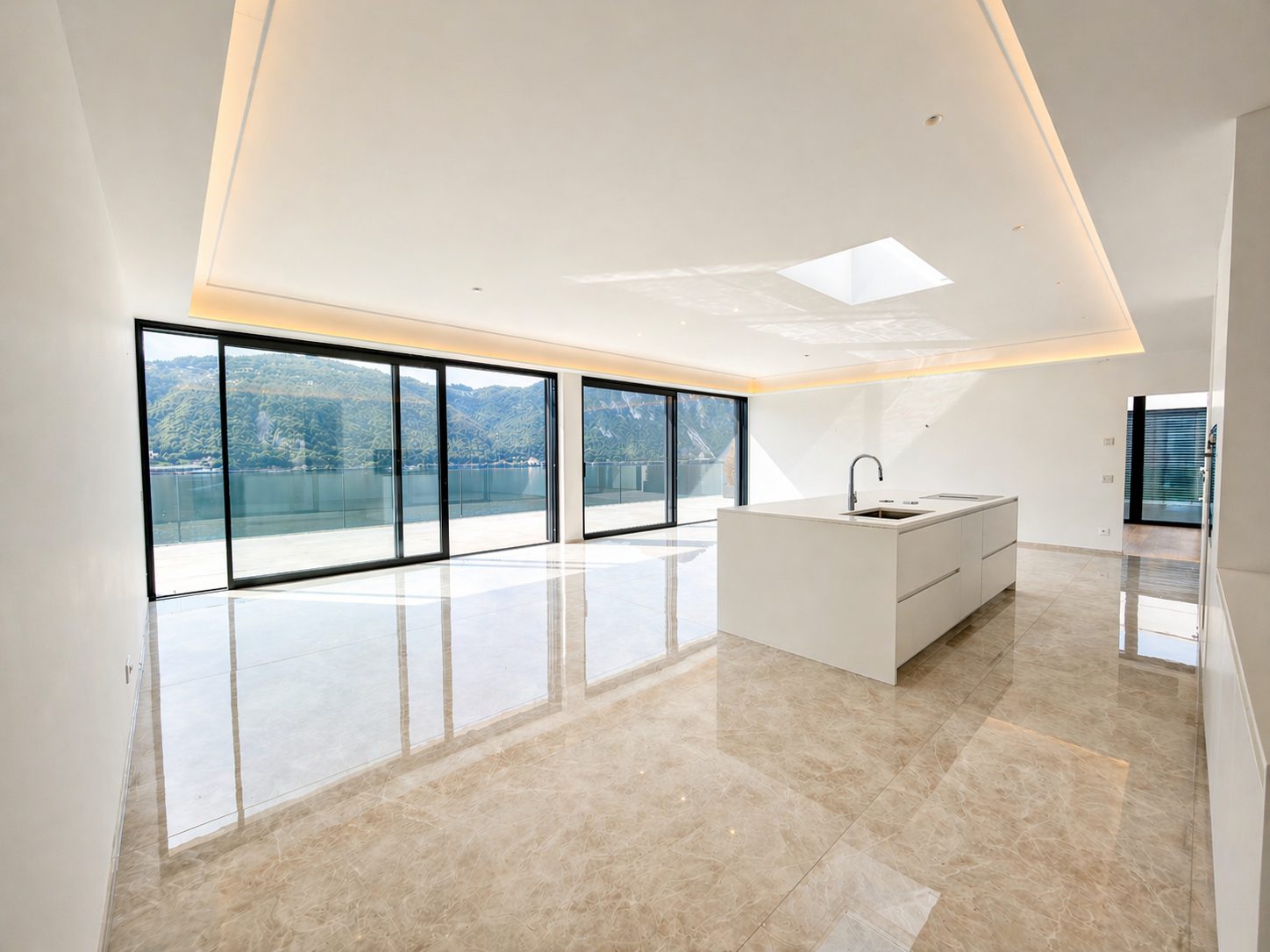 Attico di lusso vista lago in affitto a Bissone