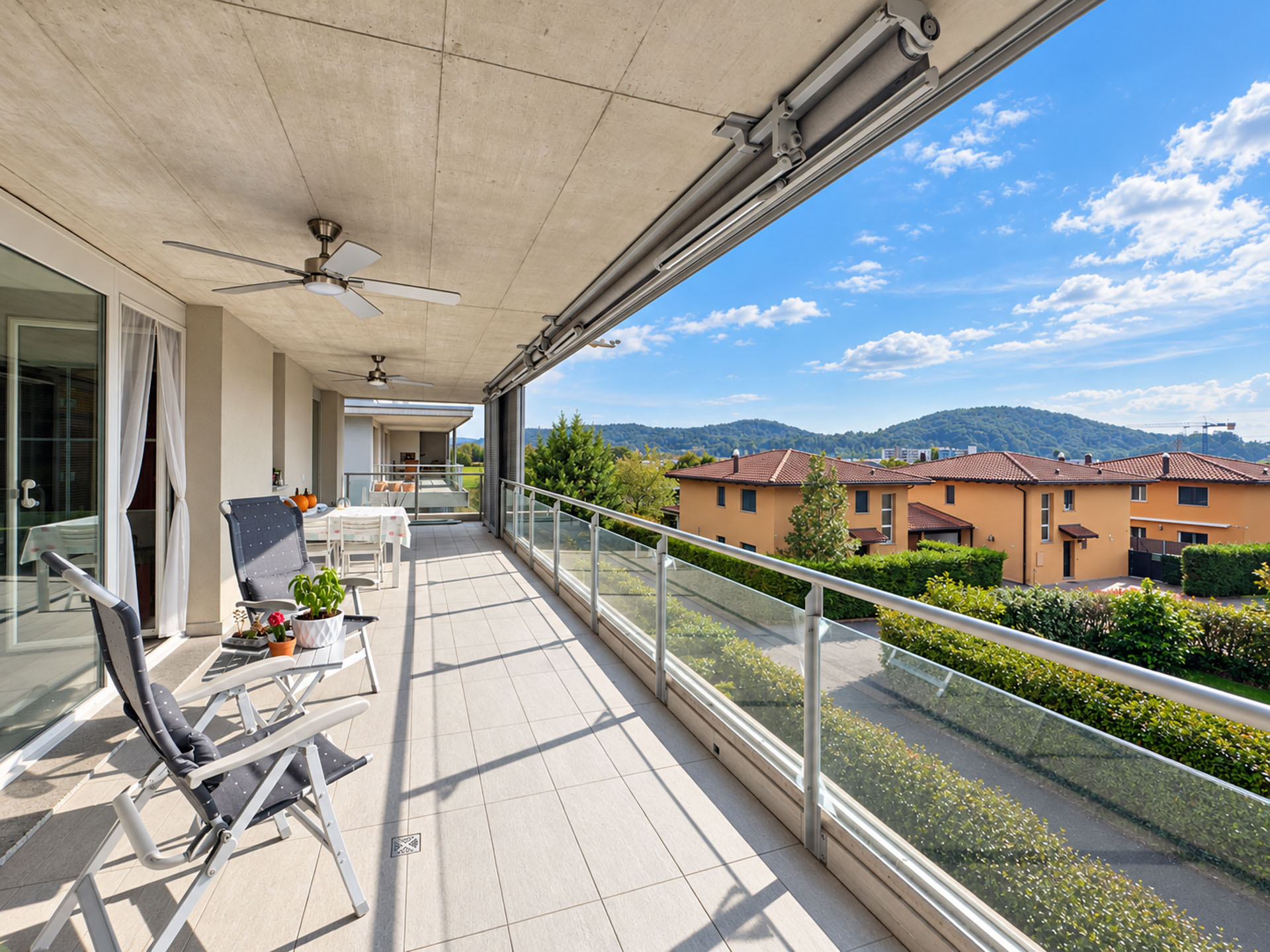 Geräumige Dachgeschosswohnung mit Terrasse in Stabio zu verkaufen