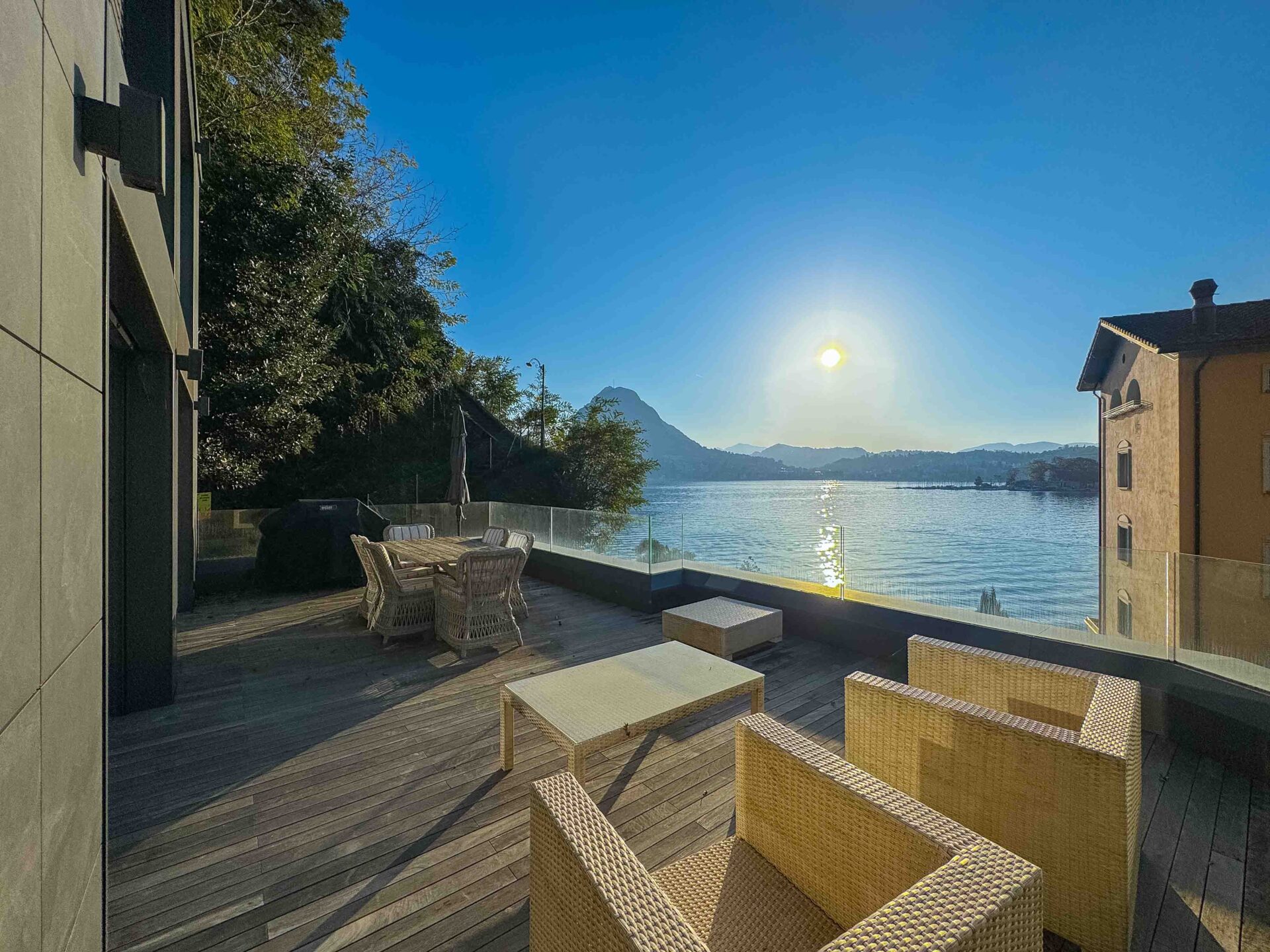 Villa di design con splendida vista lago in vendita a Castagnola Villa di design con splendida vista lago in vendita a Castagnola