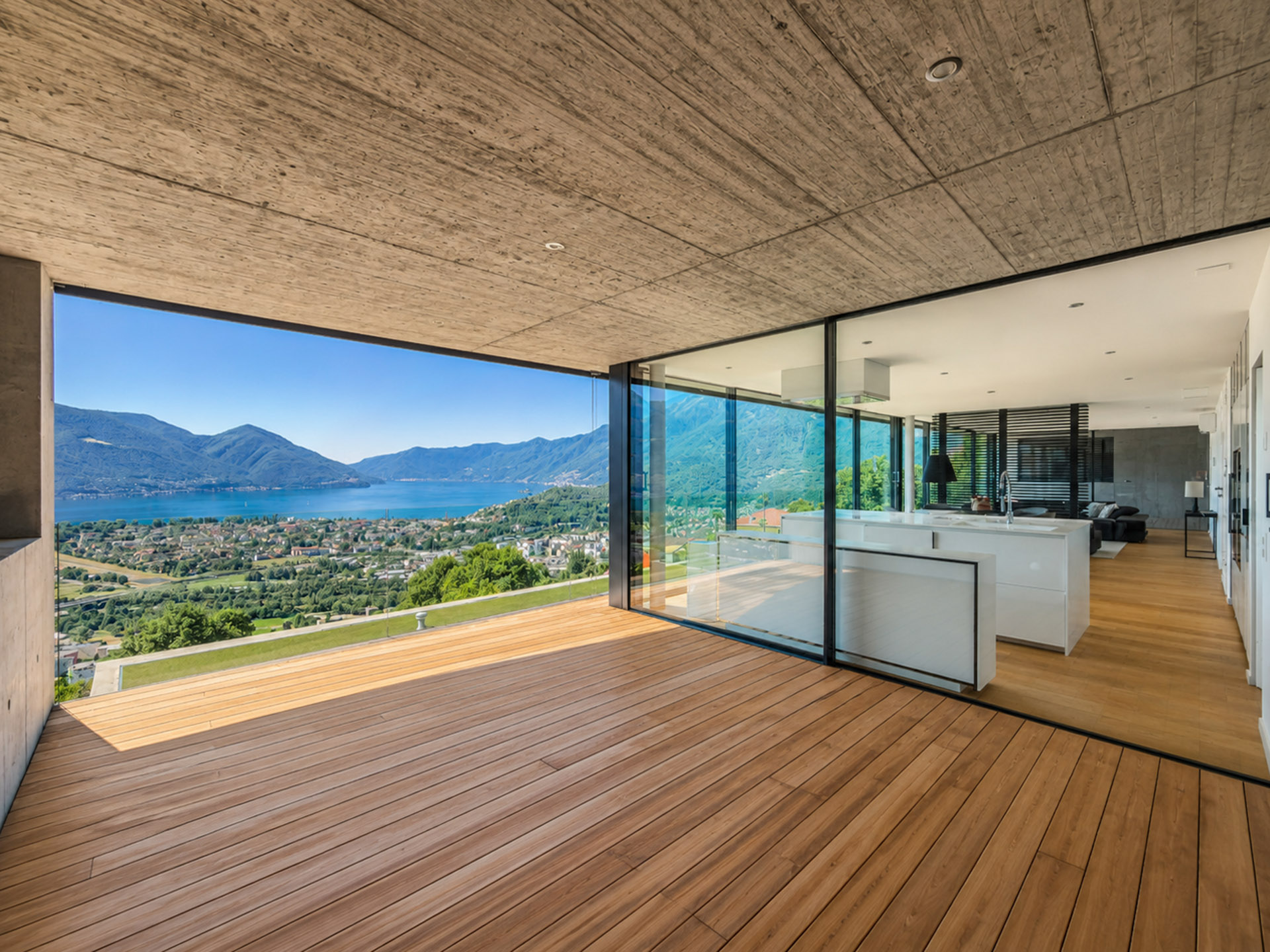 Attico vista lago in vendita a Locarno Attico vista lago in vendita a Locarno