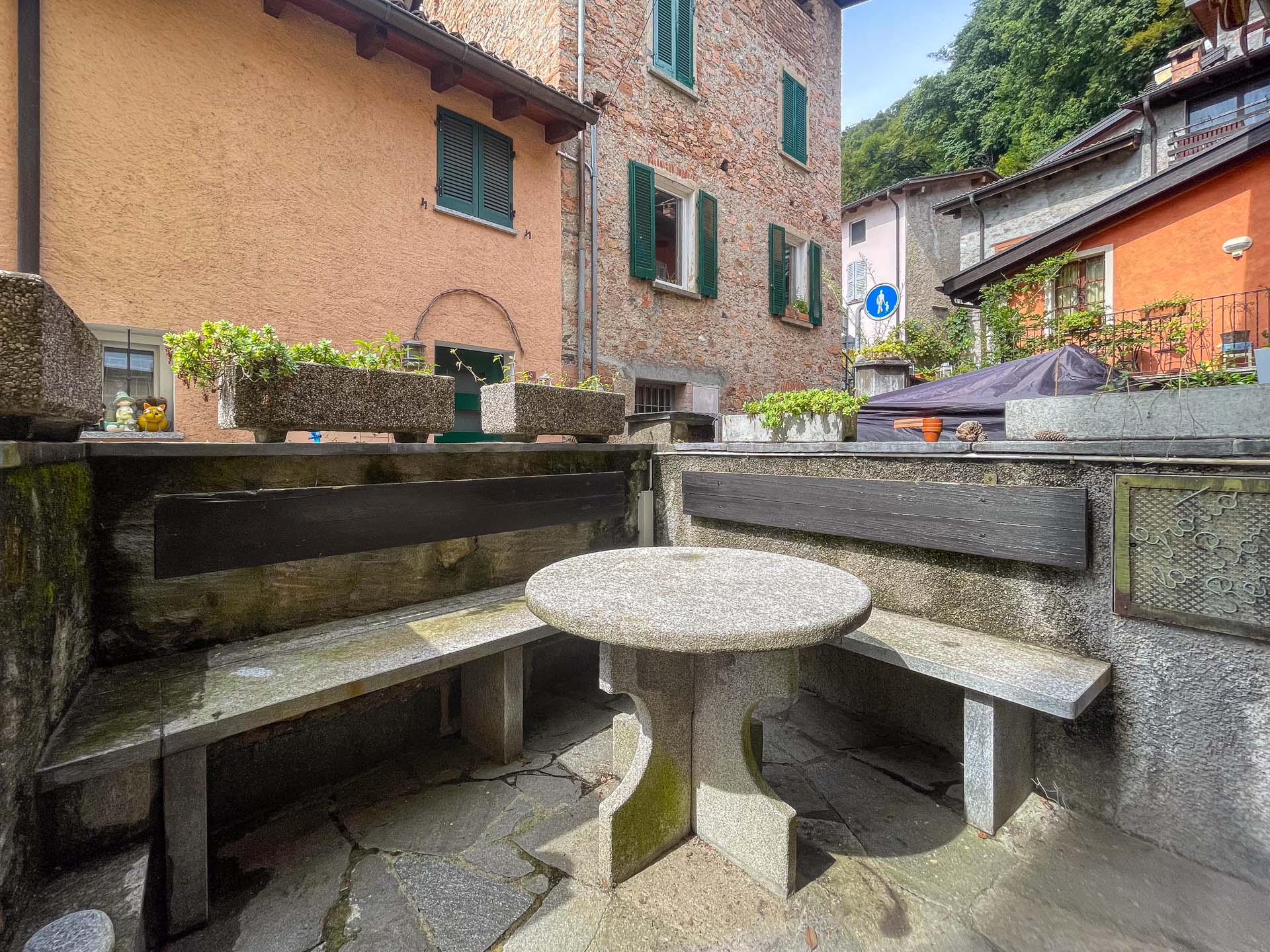 Cottage vicino al lago in vendita a Barbengo