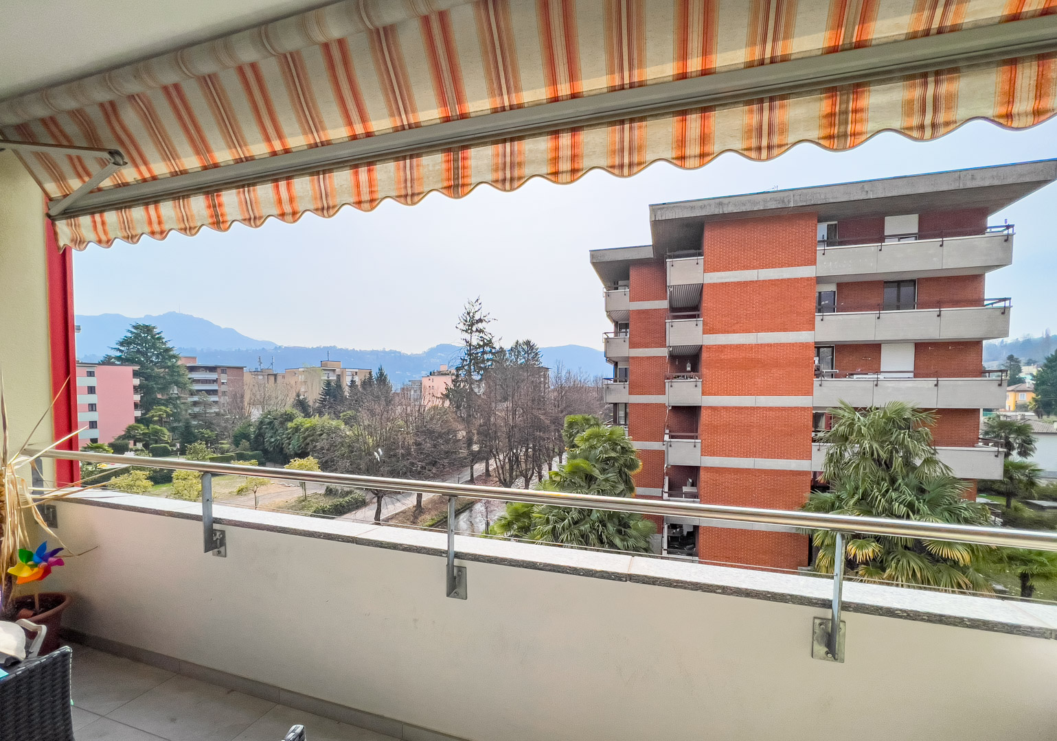 Advantageous 3.5-room apartment for sale in Agno