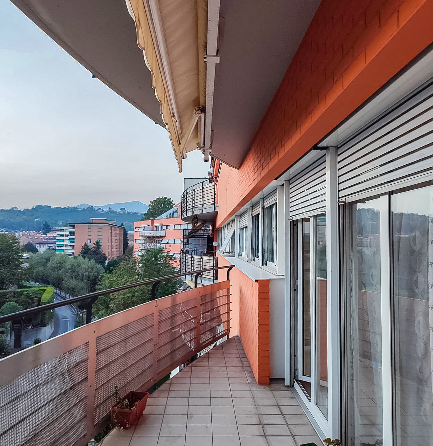 Appartamento in vendita a Balerna in una zona comoda a tutti i servizi