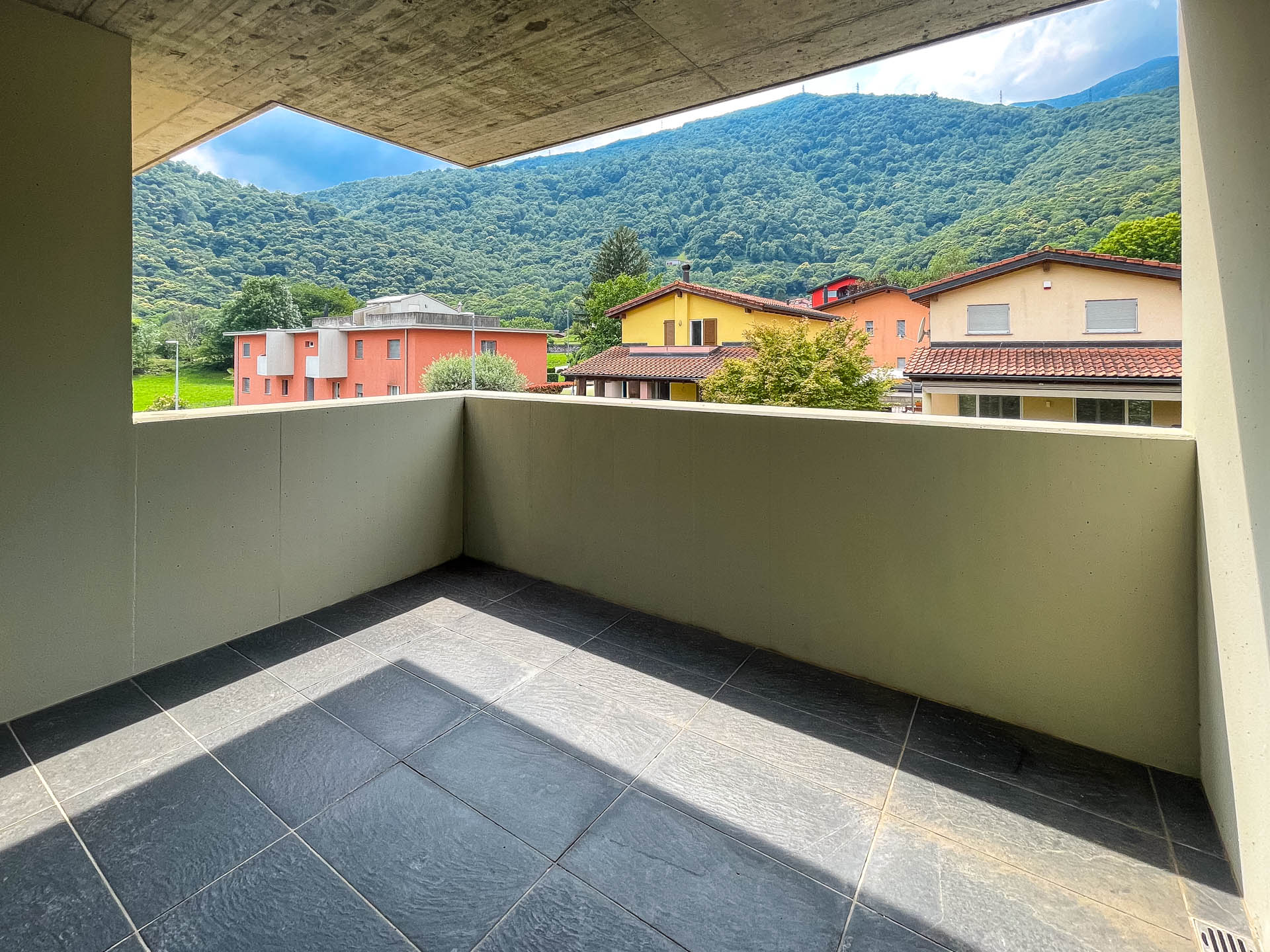 3,5-Zimmer-Wohnung in Sigirino zu verkaufen 3,5-Zimmer-Wohnung in Sigirino zu verkaufen