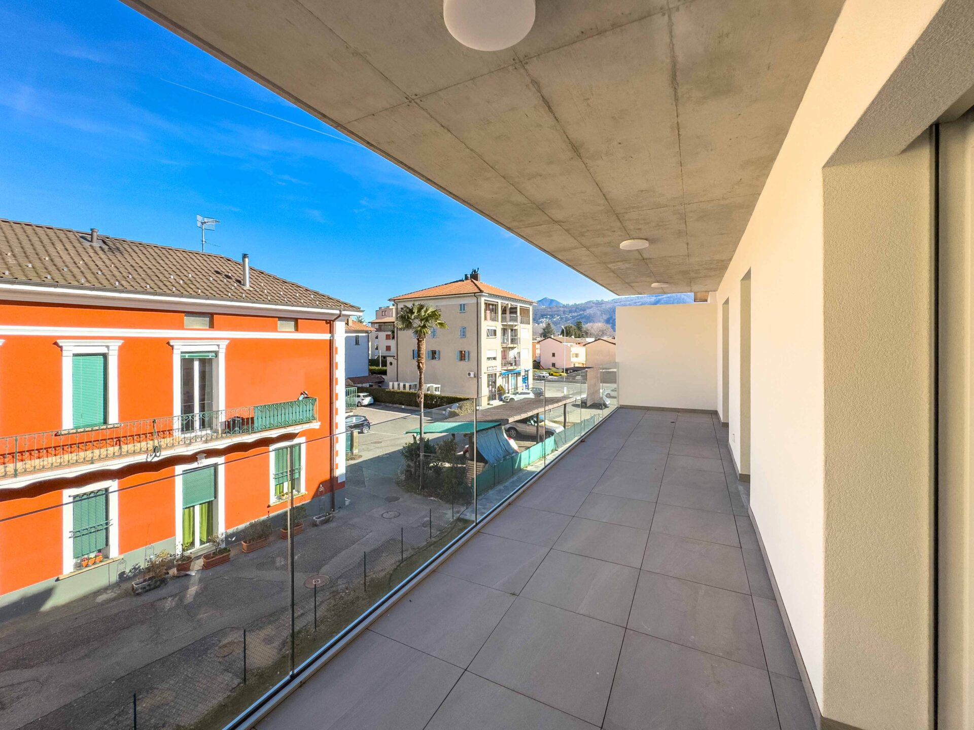 Neue 2,5-Zimmer-Wohnung in Caslano zu verkaufen