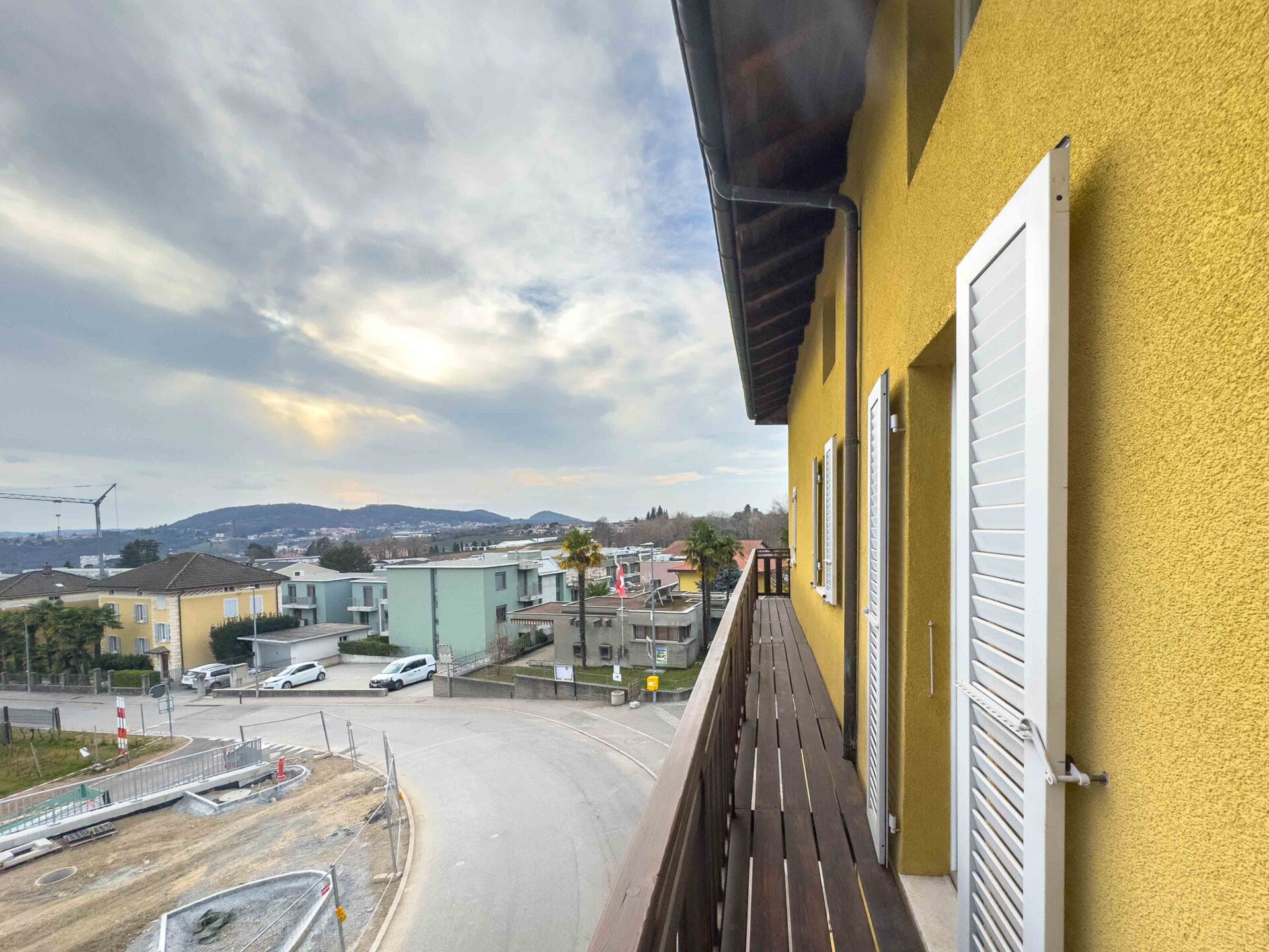 Spacious and quaint 2.5-room duplex loft for sale in Castel San Pietro