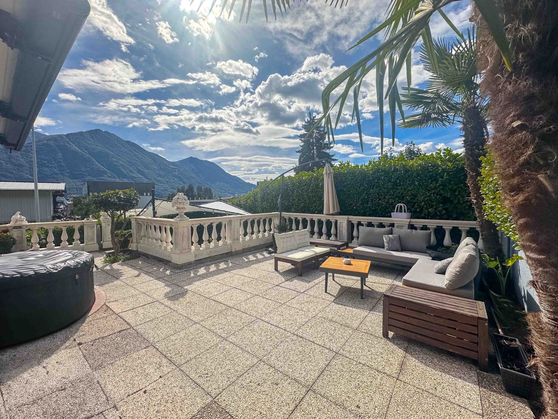 Casa con giardino e splendida terrazza in vendita a Lavertezzo