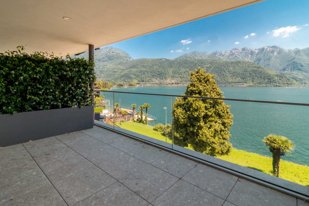 Terrazzo_Moderno 4.5 locali vista lago di Lugano1 Agenzia