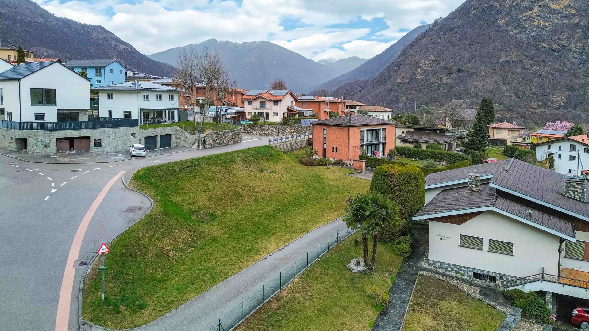 Land for sale in Sigirino for new housing project