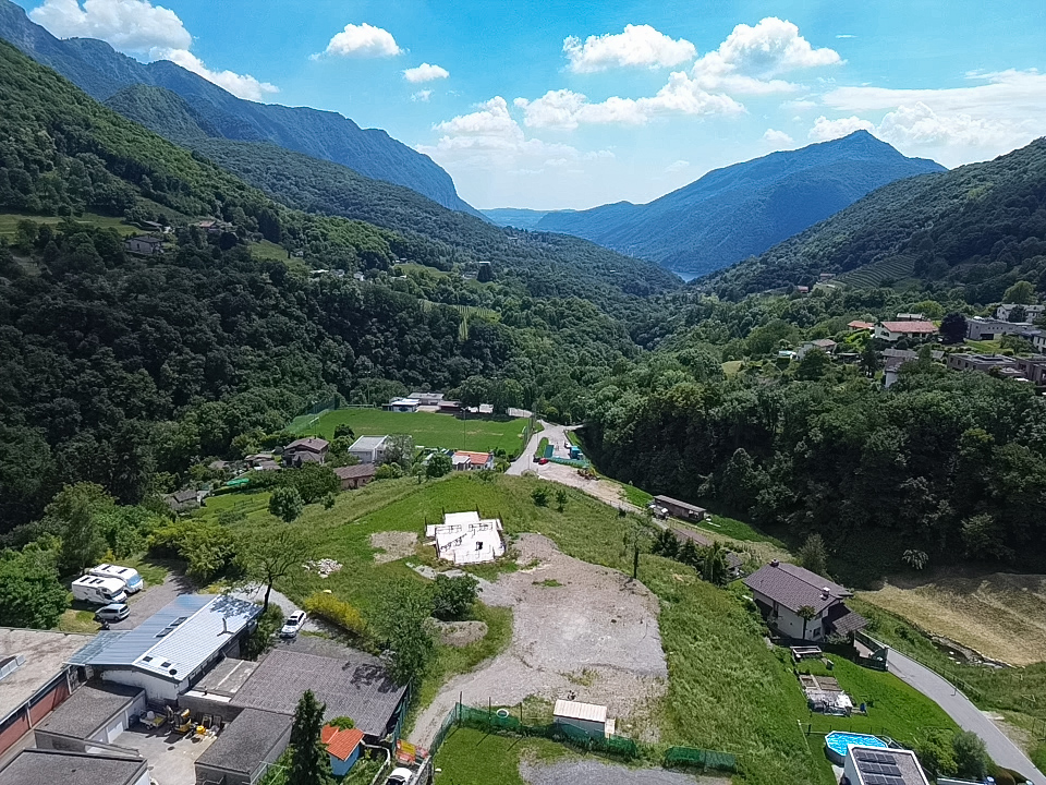 Building land with license for 4 houses for sale in Arogno