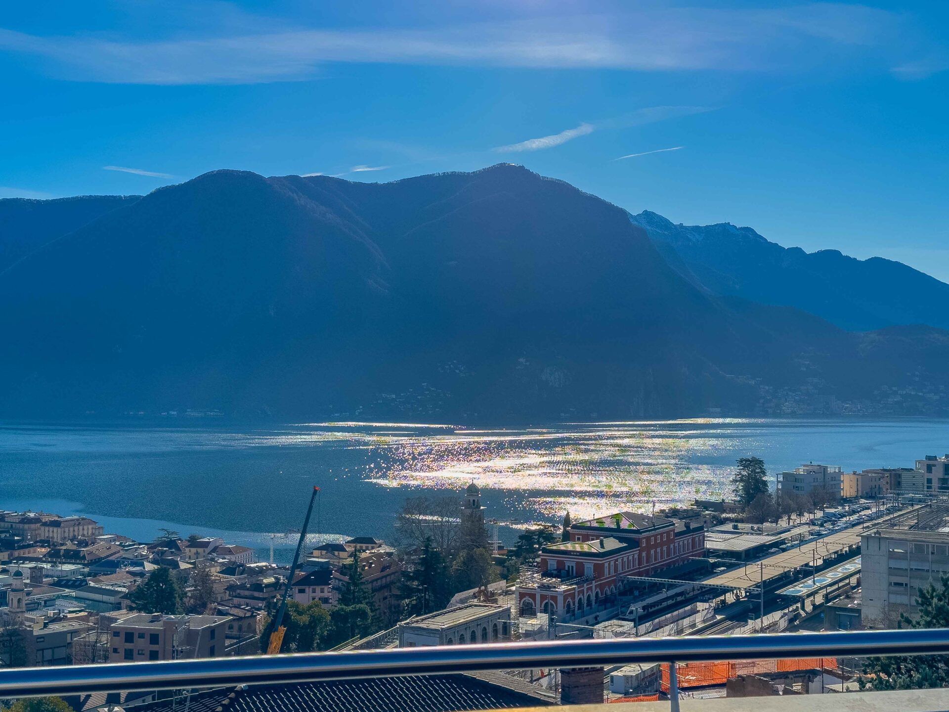 3.5-room lake view penthouse for sale in Lugano central area