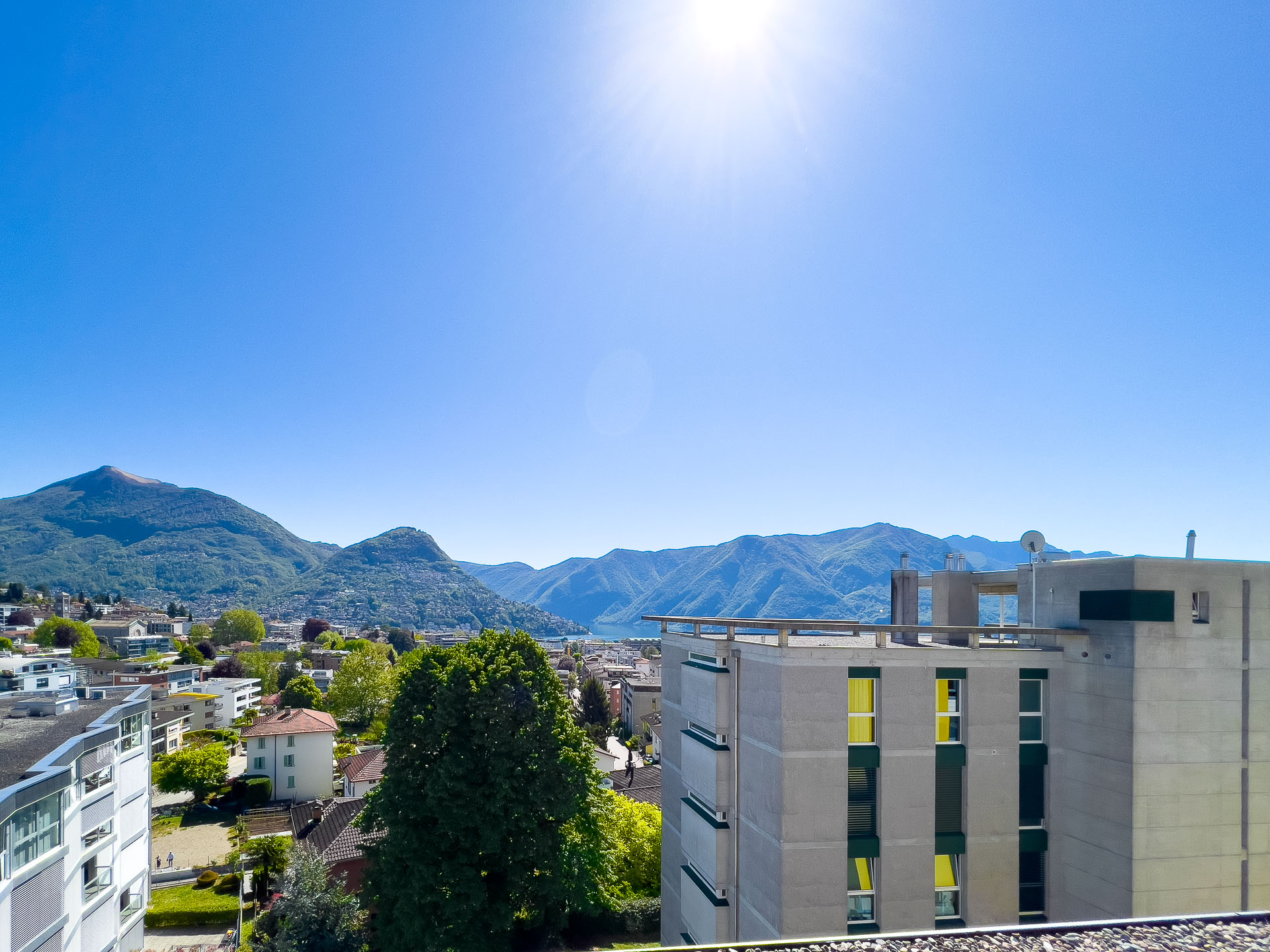 Splendido attico duplex con terrazza in vendita a Massagno