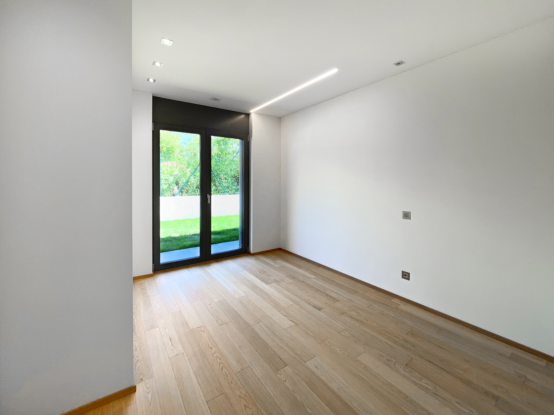 Appartamento 4.5 locali con giardino in vendita a Comano in una nuova elegante e moderna residenza